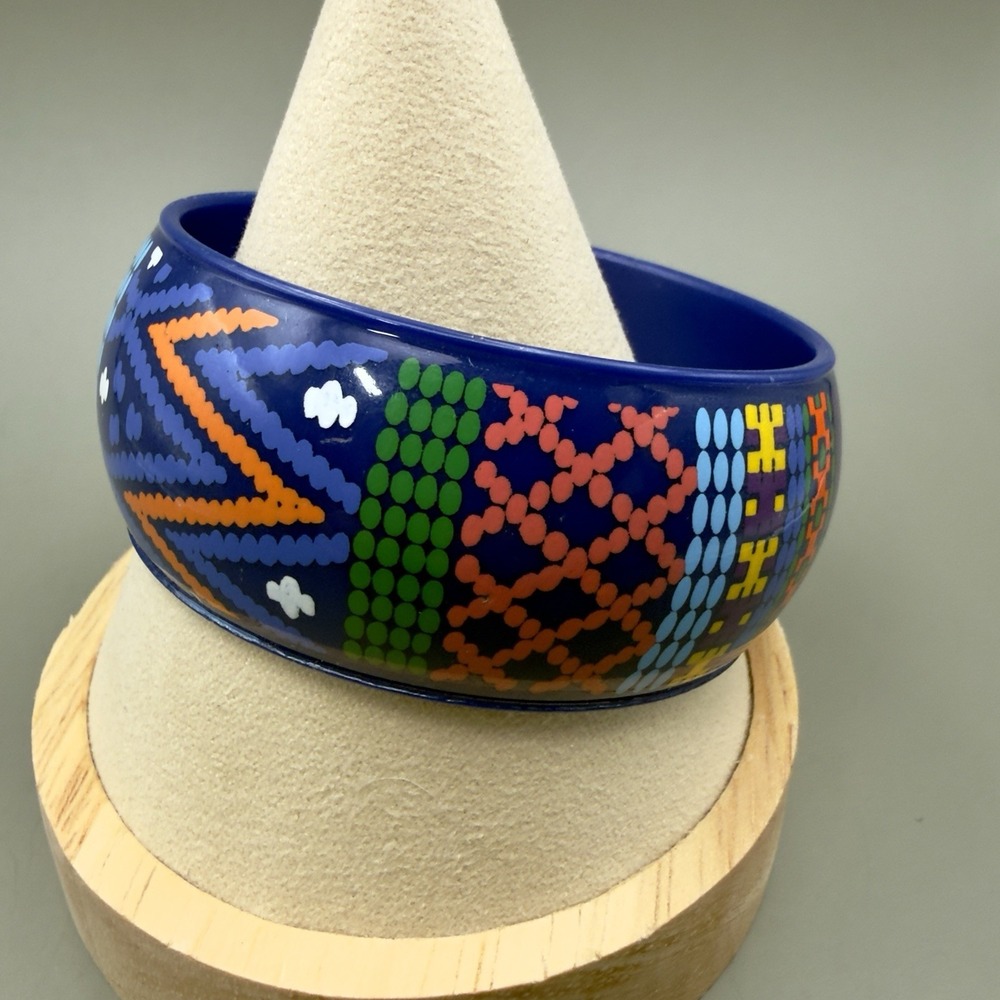 Bangle Bracelet Blue Plastic Geometric Tribal Print Multicolored Wide Slip On - Picture 4 of 9